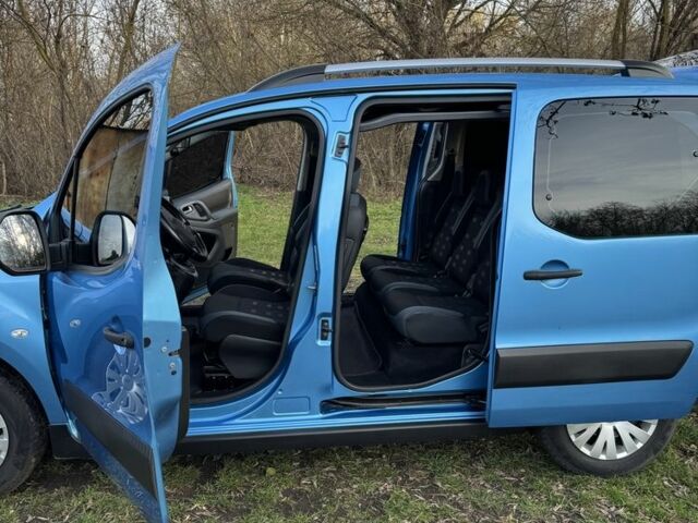 Синий Ситроен Берлинго, объемом двигателя 1.6 л и пробегом 254 тыс. км за 8800 $, фото 7 на Automoto.ua