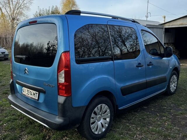 Синий Ситроен Берлинго, объемом двигателя 1.6 л и пробегом 254 тыс. км за 8800 $, фото 6 на Automoto.ua