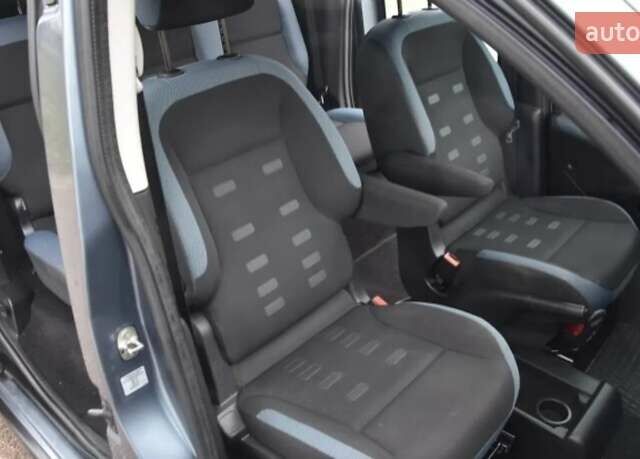 Синий Ситроен Берлинго, объемом двигателя 1.6 л и пробегом 206 тыс. км за 5800 $, фото 16 на Automoto.ua