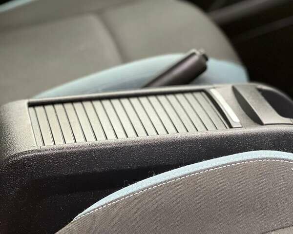 Синій Сітроен Берлінго, об'ємом двигуна 1.6 л та пробігом 202 тис. км за 7900 $, фото 26 на Automoto.ua