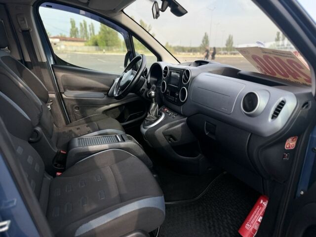 Синий Ситроен Берлинго, объемом двигателя 1.6 л и пробегом 230 тыс. км за 7900 $, фото 13 на Automoto.ua