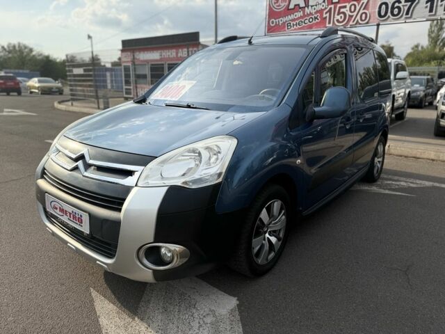 Синий Ситроен Берлинго, объемом двигателя 1.6 л и пробегом 230 тыс. км за 7900 $, фото 2 на Automoto.ua