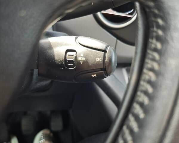 Синій Сітроен Берлінго, об'ємом двигуна 1.56 л та пробігом 280 тис. км за 7000 $, фото 9 на Automoto.ua