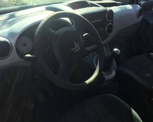 Синій Сітроен Берлінго, об'ємом двигуна 1.6 л та пробігом 202 тис. км за 7500 $, фото 7 на Automoto.ua