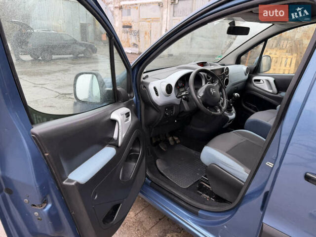 Синий Ситроен Берлинго, объемом двигателя 1.6 л и пробегом 180 тыс. км за 6999 $, фото 16 на Automoto.ua