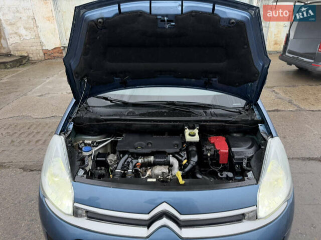Синий Ситроен Берлинго, объемом двигателя 1.6 л и пробегом 180 тыс. км за 6999 $, фото 24 на Automoto.ua
