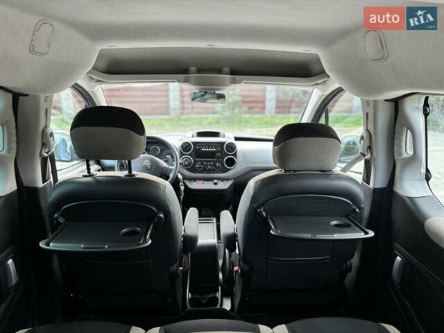 Синій Сітроен Берлінго, об'ємом двигуна 1.6 л та пробігом 126 тис. км за 9300 $, фото 27 на Automoto.ua