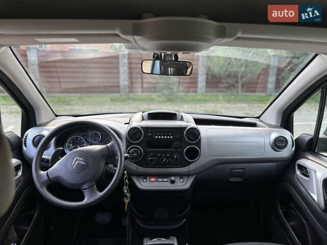 Синий Ситроен Берлинго, объемом двигателя 1.6 л и пробегом 126 тыс. км за 9800 $, фото 12 на Automoto.ua