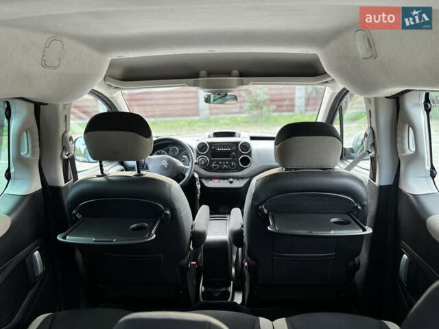 Синий Ситроен Берлинго, объемом двигателя 1.6 л и пробегом 126 тыс. км за 9800 $, фото 22 на Automoto.ua