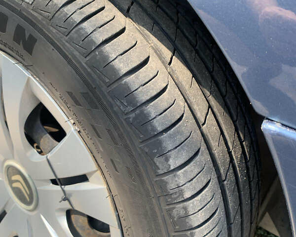 Синий Ситроен Берлинго, объемом двигателя 1.56 л и пробегом 220 тыс. км за 8600 $, фото 5 на Automoto.ua