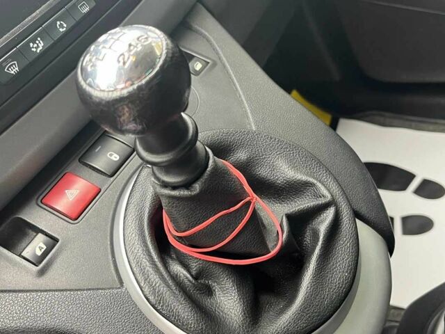 Синий Ситроен Берлинго, объемом двигателя 1.6 л и пробегом 197 тыс. км за 10999 $, фото 13 на Automoto.ua