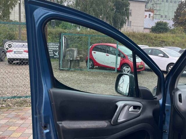 Синий Ситроен Берлинго, объемом двигателя 1.6 л и пробегом 197 тыс. км за 10999 $, фото 8 на Automoto.ua