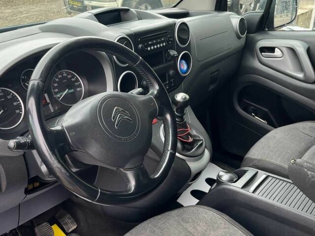 Синий Ситроен Берлинго, объемом двигателя 1.6 л и пробегом 197 тыс. км за 10999 $, фото 10 на Automoto.ua