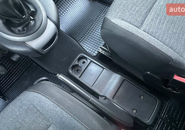 Синій Сітроен Берлінго, об'ємом двигуна 1.6 л та пробігом 283 тис. км за 9555 $, фото 40 на Automoto.ua