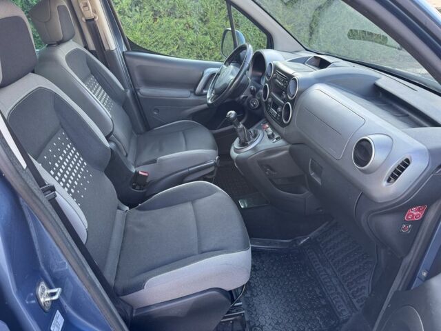 Синий Ситроен Берлинго, объемом двигателя 1.6 л и пробегом 189 тыс. км за 9450 $, фото 18 на Automoto.ua