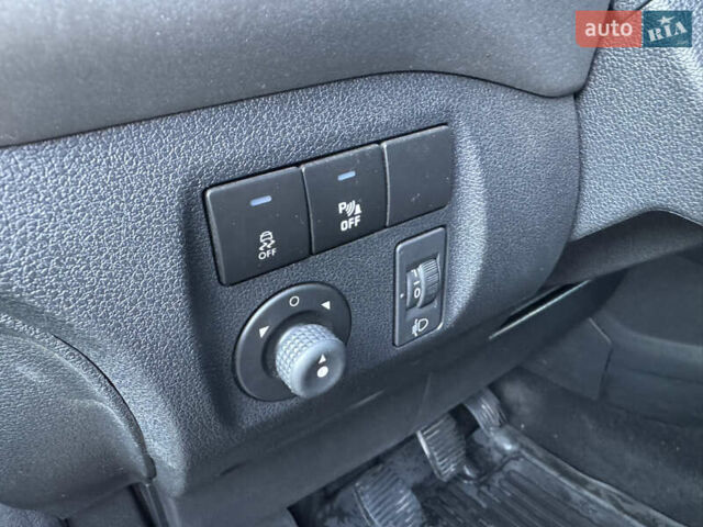 Синій Сітроен Берлінго, об'ємом двигуна 1.6 л та пробігом 187 тис. км за 9000 $, фото 12 на Automoto.ua