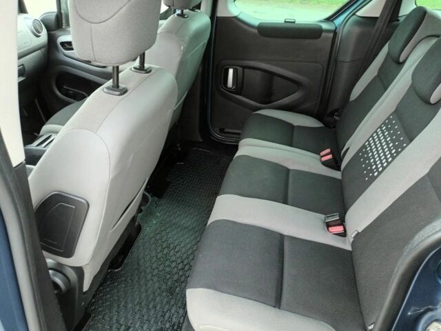 Синий Ситроен Берлинго, объемом двигателя 1.6 л и пробегом 148 тыс. км за 6700 $, фото 18 на Automoto.ua