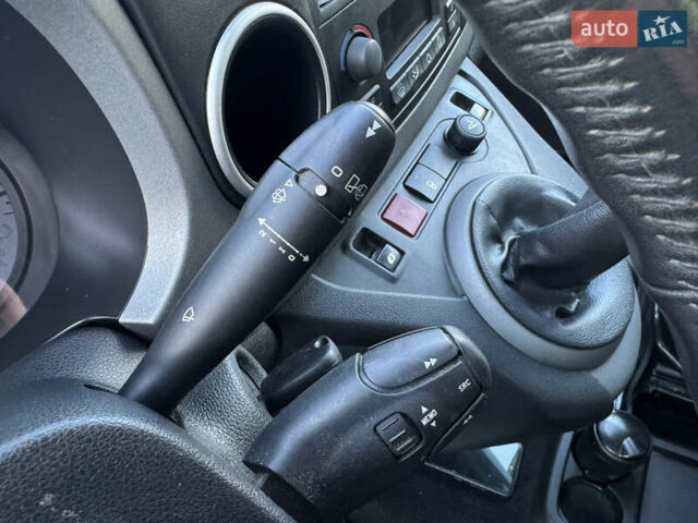 Синій Сітроен Берлінго, об'ємом двигуна 1.6 л та пробігом 187 тис. км за 9000 $, фото 14 на Automoto.ua