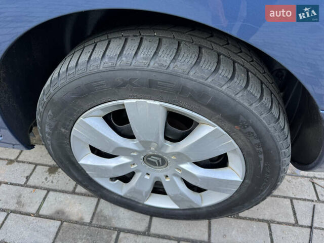 Синий Ситроен Берлинго, объемом двигателя 1.6 л и пробегом 189 тыс. км за 9500 $, фото 10 на Automoto.ua