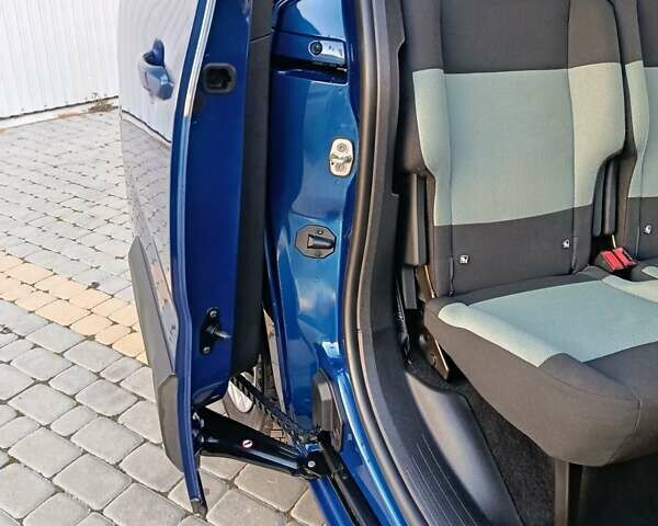 Синий Ситроен Берлинго, объемом двигателя 1.5 л и пробегом 192 тыс. км за 16350 $, фото 55 на Automoto.ua