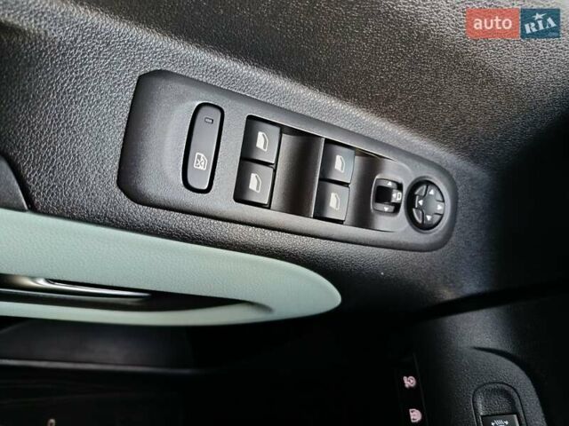 Синий Ситроен Берлинго, объемом двигателя 1.5 л и пробегом 192 тыс. км за 16350 $, фото 67 на Automoto.ua