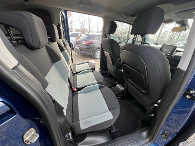 Синий Ситроен Берлинго, объемом двигателя 1.5 л и пробегом 192 тыс. км за 15899 $, фото 19 на Automoto.ua