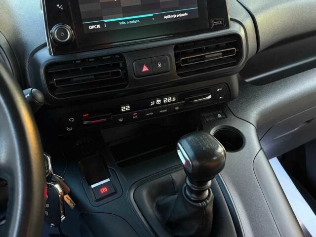 Синий Ситроен Берлинго, объемом двигателя 1.5 л и пробегом 99 тыс. км за 7000 $, фото 15 на Automoto.ua