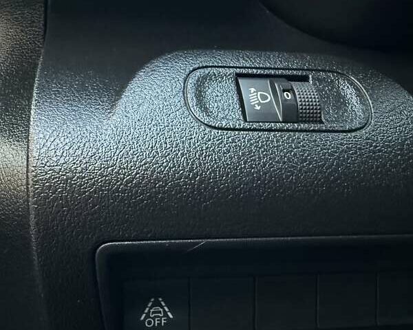 Синій Сітроен Берлінго, об'ємом двигуна 1.5 л та пробігом 143 тис. км за 19750 $, фото 88 на Automoto.ua