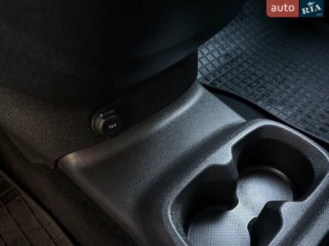 Синій Сітроен Берлінго, об'ємом двигуна 1.5 л та пробігом 143 тис. км за 19750 $, фото 84 на Automoto.ua