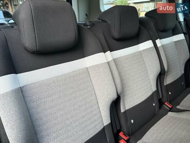 Синій Сітроен Берлінго, об'ємом двигуна 1.5 л та пробігом 143 тис. км за 19750 $, фото 132 на Automoto.ua