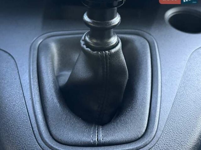 Синій Сітроен Берлінго, об'ємом двигуна 1.5 л та пробігом 143 тис. км за 19750 $, фото 108 на Automoto.ua