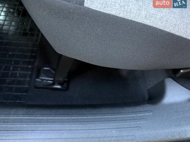 Синій Сітроен Берлінго, об'ємом двигуна 1.5 л та пробігом 143 тис. км за 19750 $, фото 111 на Automoto.ua