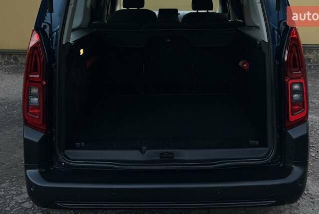 Синій Сітроен Берлінго, об'ємом двигуна 1.5 л та пробігом 143 тис. км за 19750 $, фото 121 на Automoto.ua