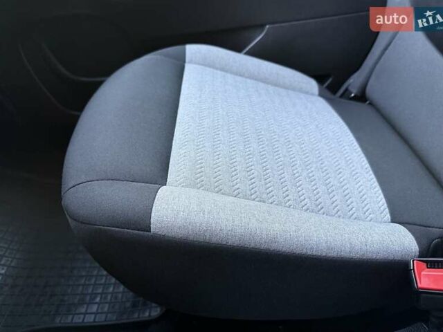 Синій Сітроен Берлінго, об'ємом двигуна 1.5 л та пробігом 143 тис. км за 19750 $, фото 83 на Automoto.ua