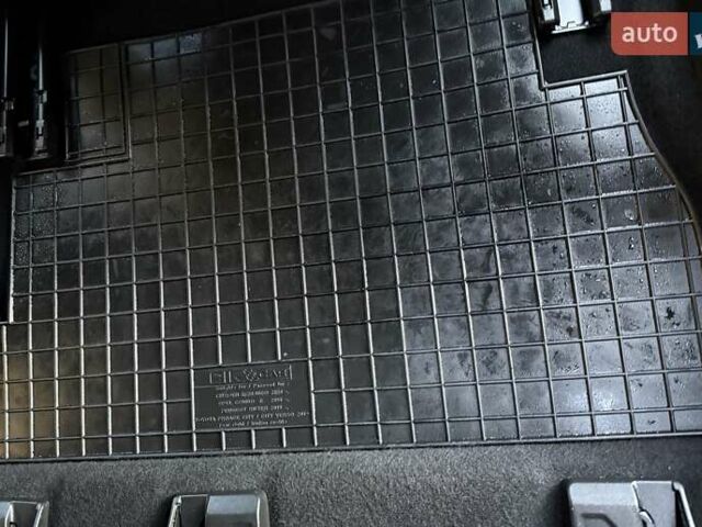 Синій Сітроен Берлінго, об'ємом двигуна 1.5 л та пробігом 143 тис. км за 19750 $, фото 67 на Automoto.ua