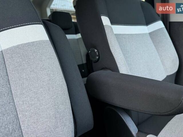 Синій Сітроен Берлінго, об'ємом двигуна 1.5 л та пробігом 143 тис. км за 19750 $, фото 147 на Automoto.ua