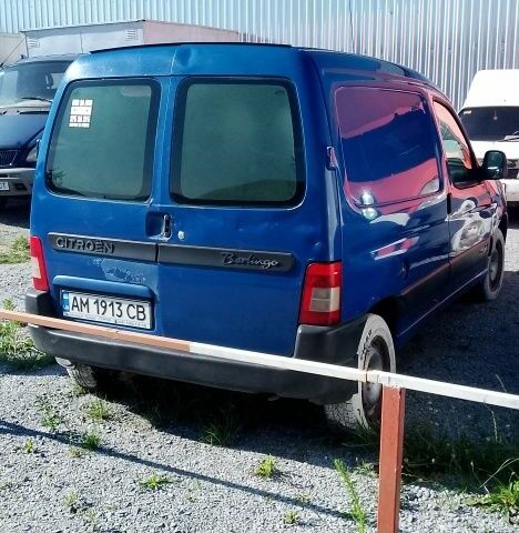 Синий Ситроен Берлинго, объемом двигателя 1.9 л и пробегом 200 тыс. км за 1700 $, фото 1 на Automoto.ua