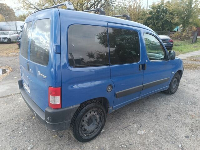 Синий Ситроен Берлинго, объемом двигателя 0 л и пробегом 400 тыс. км за 3200 $, фото 2 на Automoto.ua