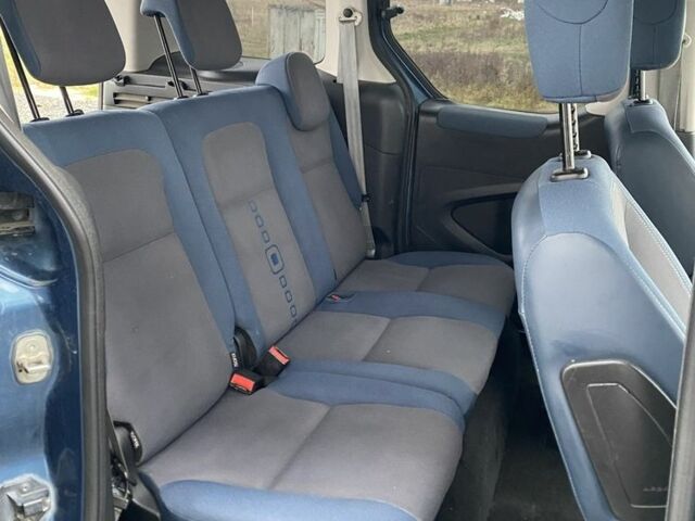 Синий Ситроен Берлинго, объемом двигателя 1.6 л и пробегом 311 тыс. км за 4500 $, фото 9 на Automoto.ua