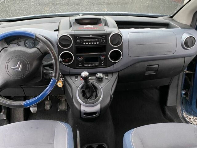 Синий Ситроен Берлинго, объемом двигателя 1.6 л и пробегом 311 тыс. км за 4500 $, фото 6 на Automoto.ua