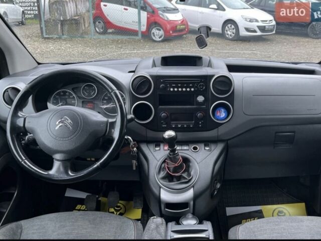 Синій Сітроен Берлінго, об'ємом двигуна 1.6 л та пробігом 198 тис. км за 10000 $, фото 4 на Automoto.ua