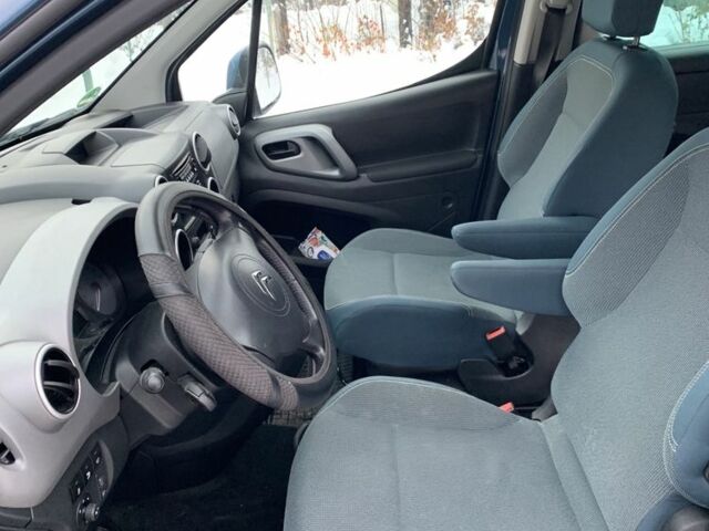 Синий Ситроен Берлинго, объемом двигателя 1.2 л и пробегом 121 тыс. км за 12500 $, фото 5 на Automoto.ua