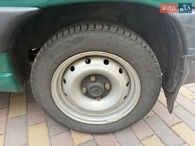 Зеленый Ситроен Берлинго, объемом двигателя 1.87 л и пробегом 276 тыс. км за 1850 $, фото 15 на Automoto.ua