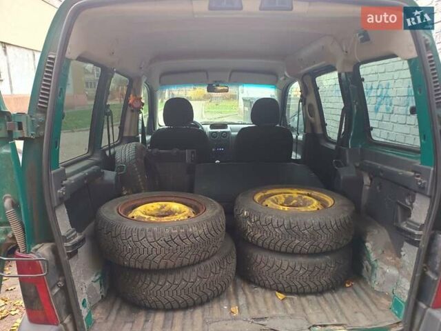 Зеленый Ситроен Берлинго, объемом двигателя 1.4 л и пробегом 371 тыс. км за 2900 $, фото 2 на Automoto.ua