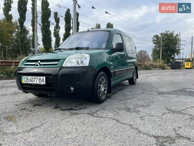 Зеленый Ситроен Берлинго, объемом двигателя 1.87 л и пробегом 308 тыс. км за 4500 $, фото 2 на Automoto.ua