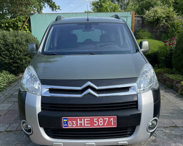 Зеленый Ситроен Берлинго, объемом двигателя 1.6 л и пробегом 230 тыс. км за 9700 $, фото 21 на Automoto.ua