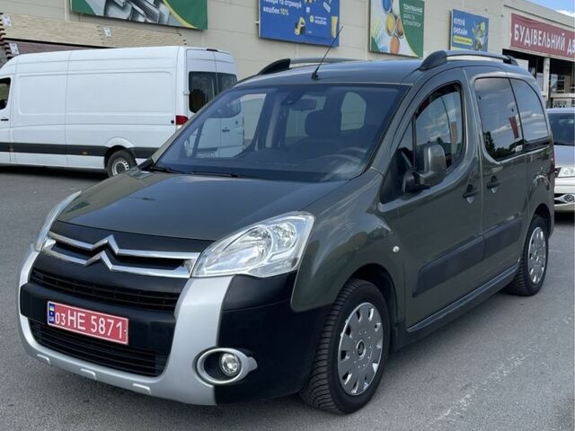 Зеленый Ситроен Берлинго, объемом двигателя 1.6 л и пробегом 230 тыс. км за 9300 $, фото 3 на Automoto.ua