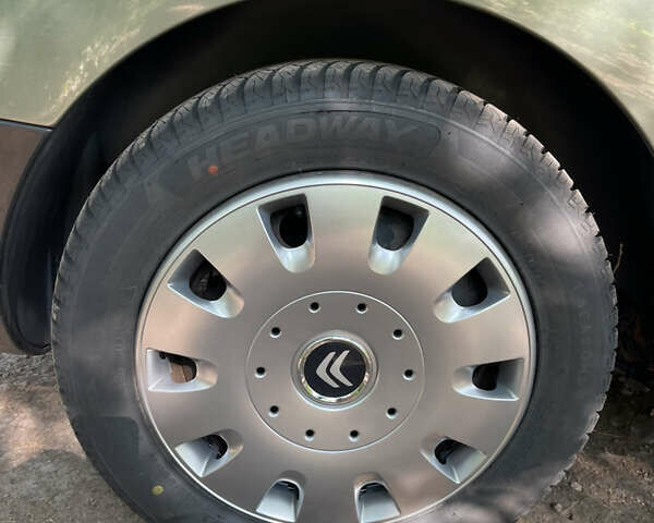 Зеленый Ситроен Берлинго, объемом двигателя 1.6 л и пробегом 230 тыс. км за 9700 $, фото 13 на Automoto.ua