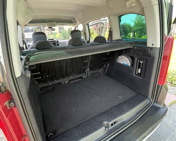 Зеленый Ситроен Берлинго, объемом двигателя 1.6 л и пробегом 230 тыс. км за 9700 $, фото 44 на Automoto.ua