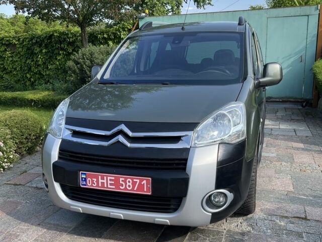 Зеленый Ситроен Берлинго, объемом двигателя 1.6 л и пробегом 230 тыс. км за 9300 $, фото 1 на Automoto.ua